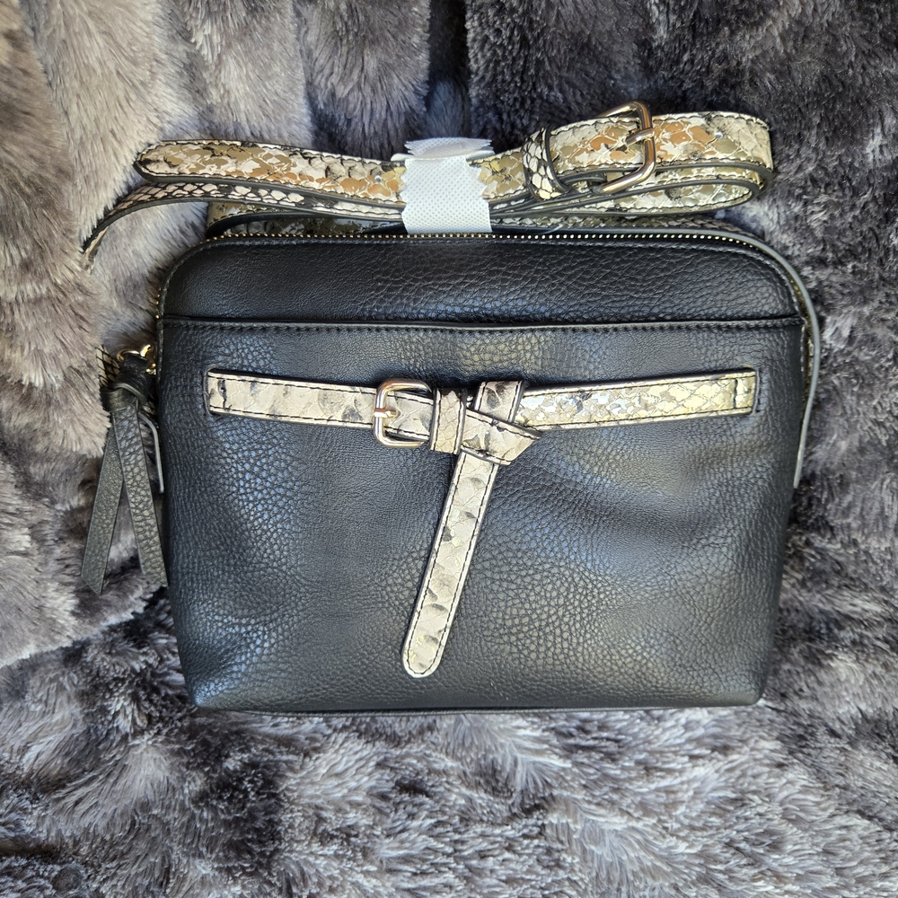 Market & Spruce Odessa Dome Crossbody Bag with Belt Detail – Black – NWT